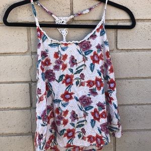 Hollister Floral tank top with lace details🌸🌸